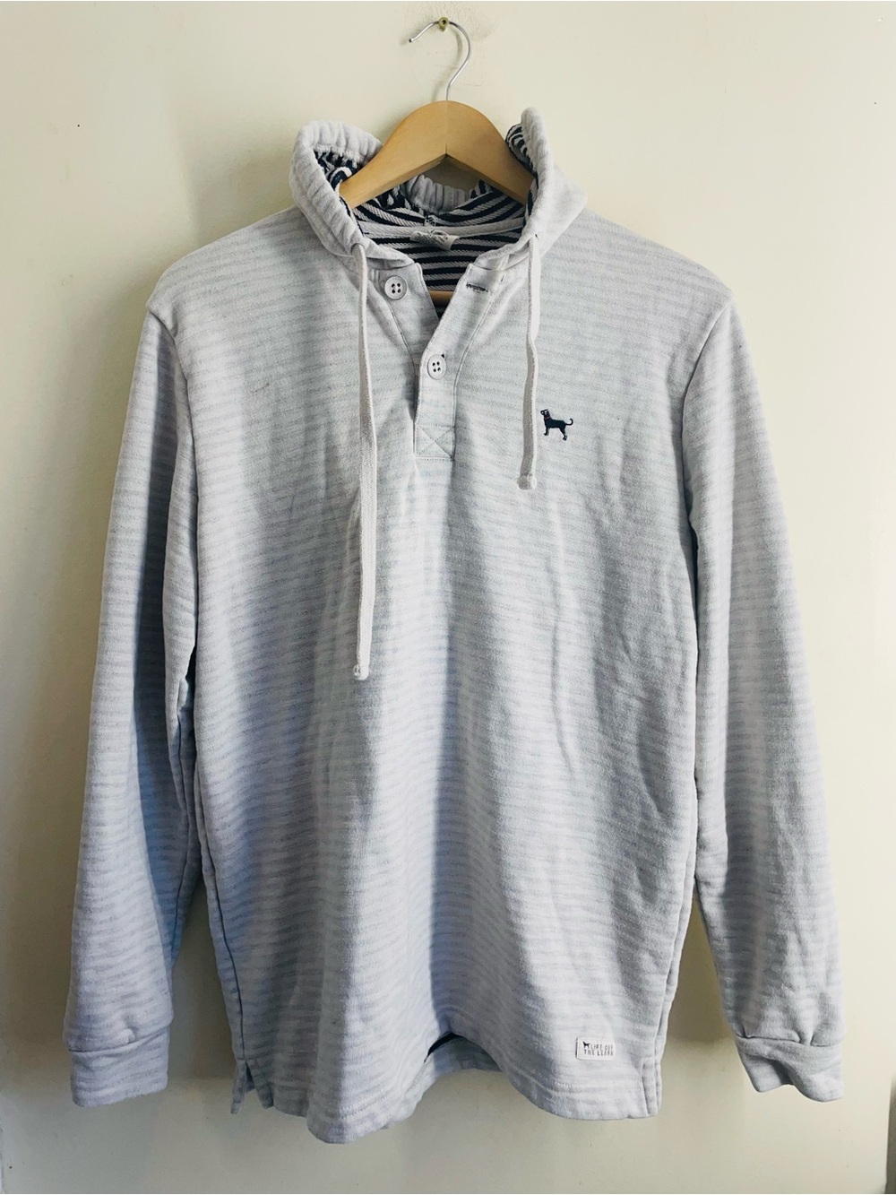 The Black Dog Hooded Henley Sweatshirt Grey Blue Striped Men S Nautical Coastal